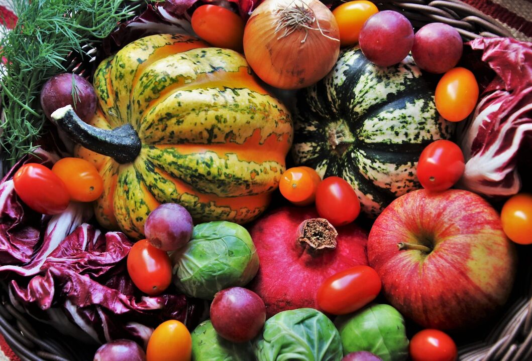 Pola makan orang bergolongan darah II sebaiknya terdiri dari sayur-sayuran dan buah-buahan. 