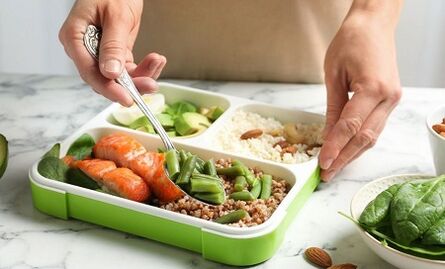 koreksi nutrisi untuk menurunkan berat badan di bagian perut dan samping